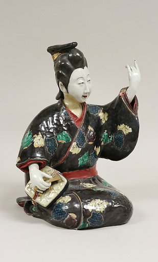 Figure of Girl playing Shamisen