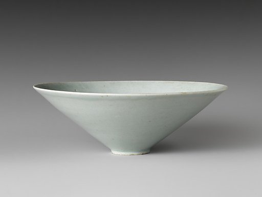 Bowl with phoenixes