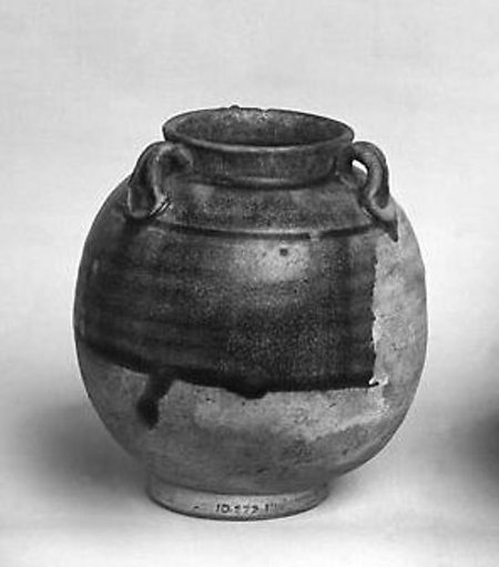 Jar with three lugs