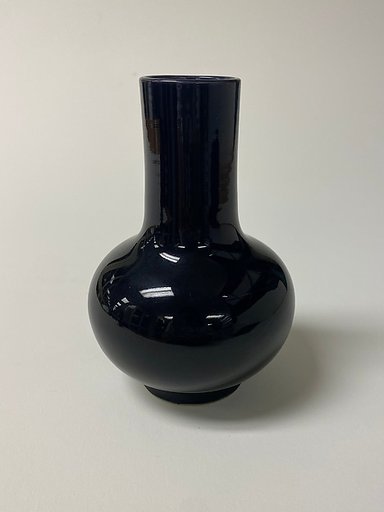 Bottle vase