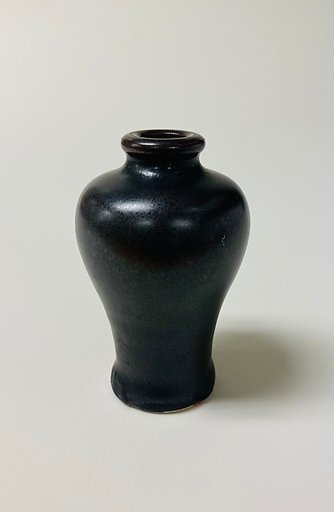 Minature meiping vase