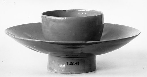 Cup stand
