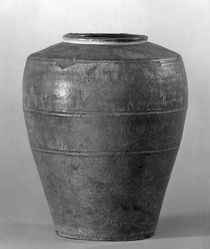 Granary urn