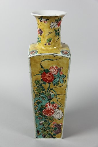 Square vase with scenes of four seasons