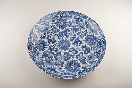 Plate with lotus scrolls