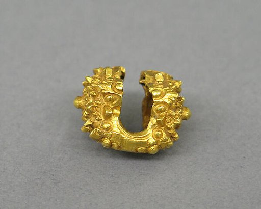 Pair of Ear Clips with Foliate Design