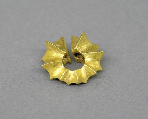 Ear Clip in the Shape of a Starfruit