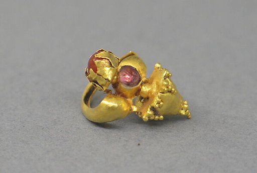 Pair of Ear Clips with Pale Red Stones and Granulate Design