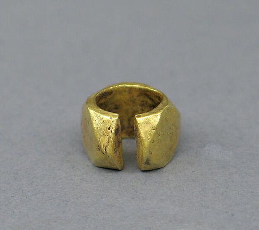 Pair of Triangular Ear Clips with Circular Openings
