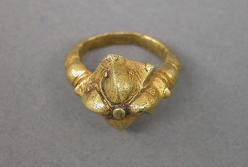 Ring with Domed Bezel of Foliate Shape