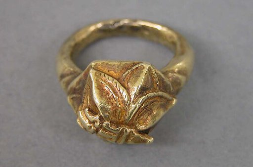 Ring with Lotus Motif on Bezel