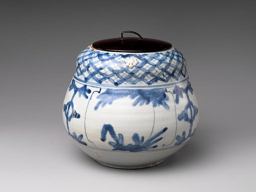 Freshwater Jar (Mizusashi) with Plants and Auspicious Motifs