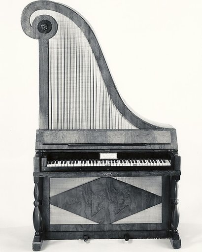 Upright (Giraffe) Piano