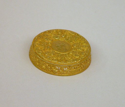 Subang Ear Plug with Central Stylized Aksara Motif