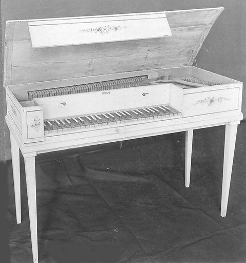 Square Piano
