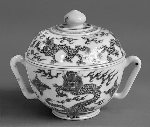 Covered bowl with dragons