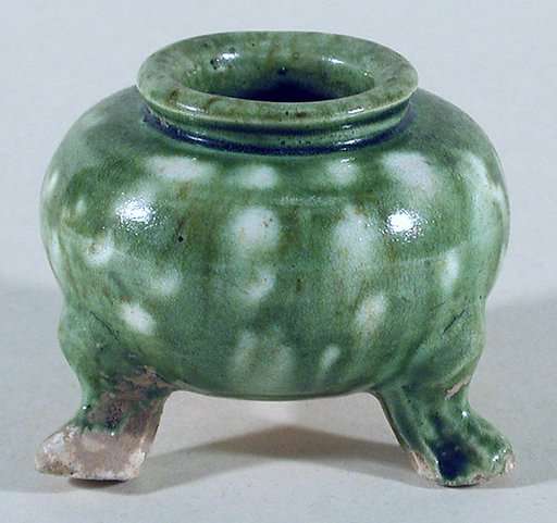 Tripod incense burner