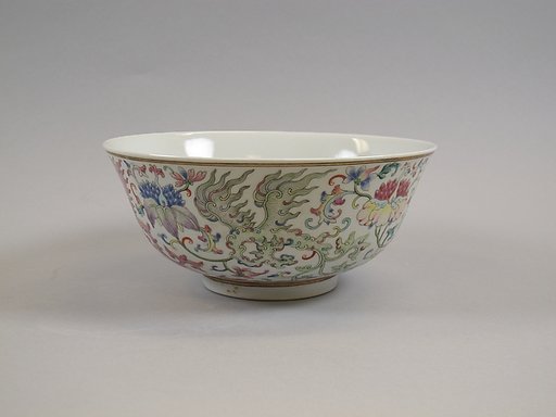 Bowl with archaistic phoenixes