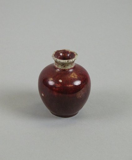 Miniature bottle