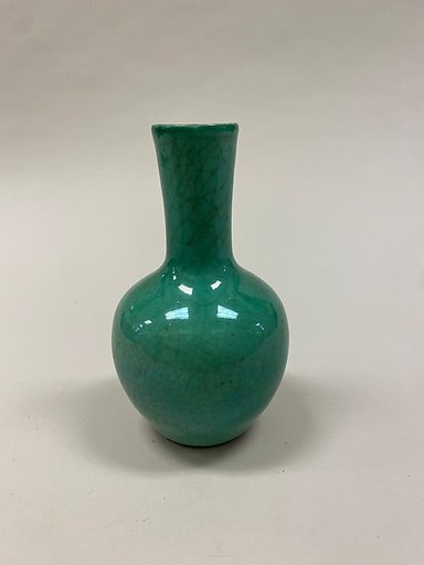 Bottle vase