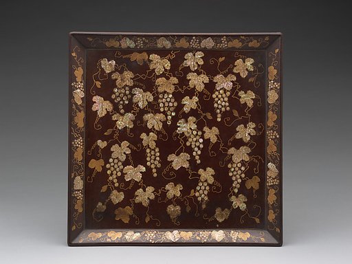 Tray with design of grape leaf