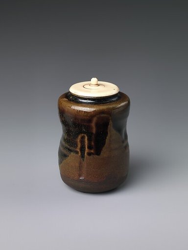 Tea caddy