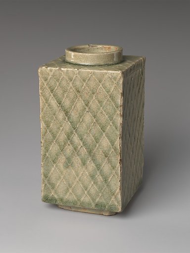 Rectangular Vase with Raised Netting Pattern