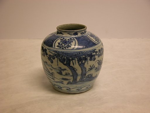 Jar with scene of Wang Xizhi (303–361) watching geese
