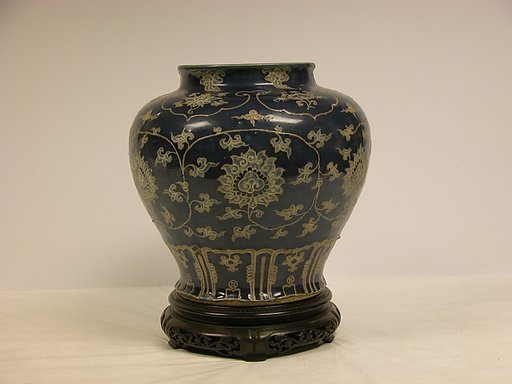 Jar with lotus scrolls