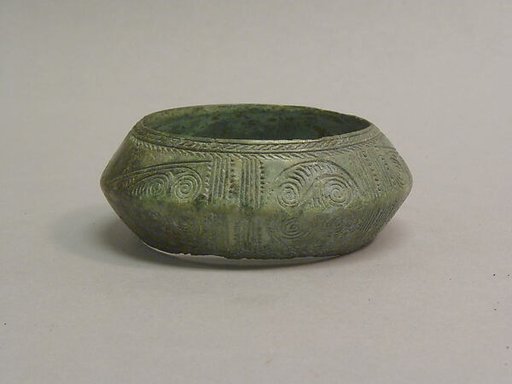 Bracelet with Flared Profile
