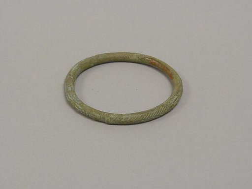 Bangle with Circular Motifs
