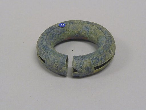Hollow Bangle with Pellets and Chevron Designs