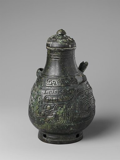 Spouted water container (He)