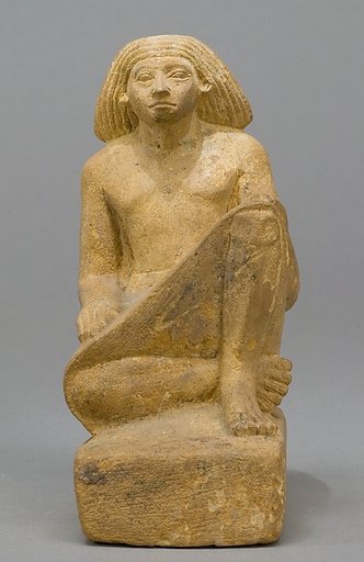 Statue of an asymmetrically seated man