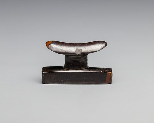 Headrest amulet