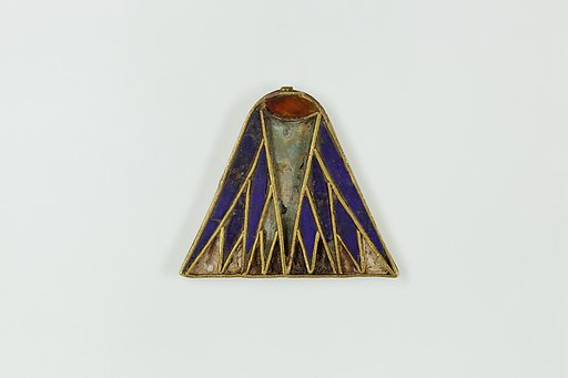 Lotus pendant