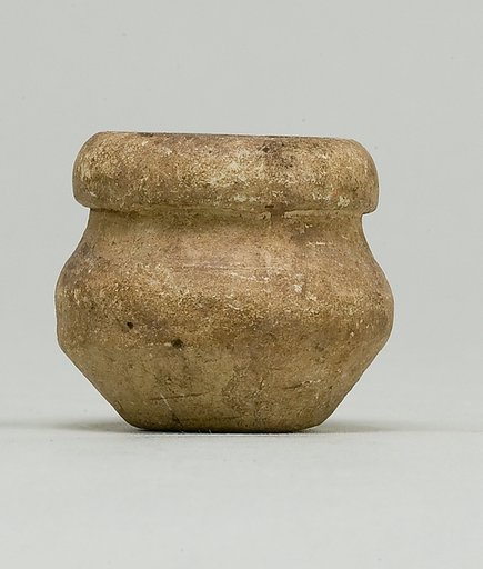 Kohl pot