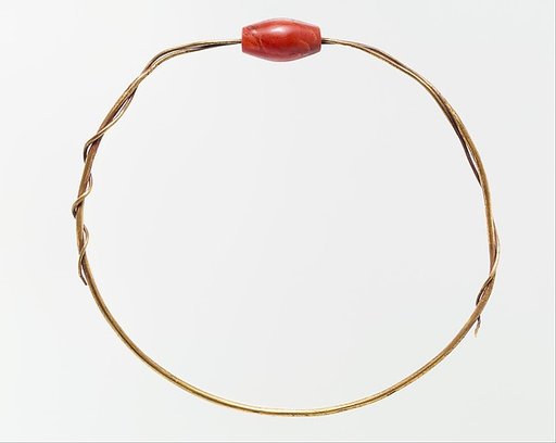 Sweret Bead on Gold Wire