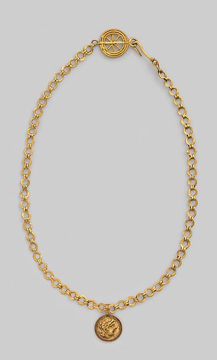Necklace with a beaded wire wheel and a pendant with a profile of Alexander (?)