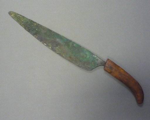 Knife (?)