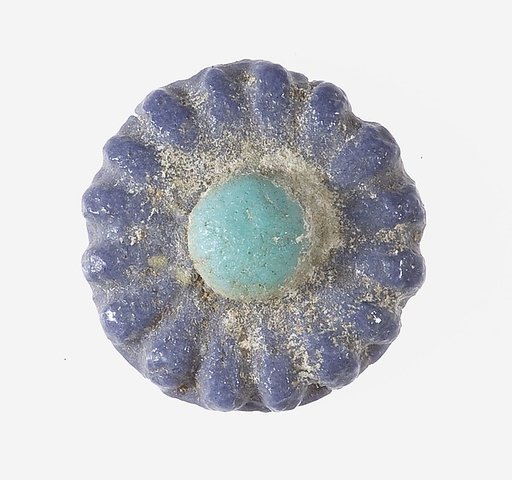 Daisy Pendant