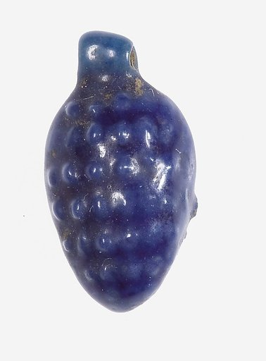Pendant: Bunch of Grapes