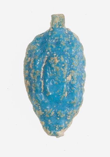 Pendant: Bunch of Grapes