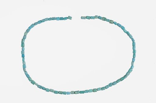String of Short Cylindrical Beads