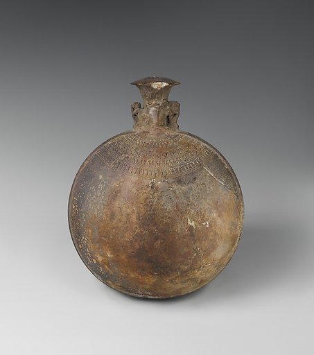 Lentoid Bottle ("New Year's Bottle") with the name of Padi..., the draftsman of the Divine Adoratrice, with names of others including Wahibrenebpehty