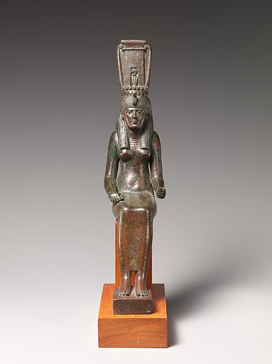 Statue of a goddess, probably Nehemetaway or Nebethetepet