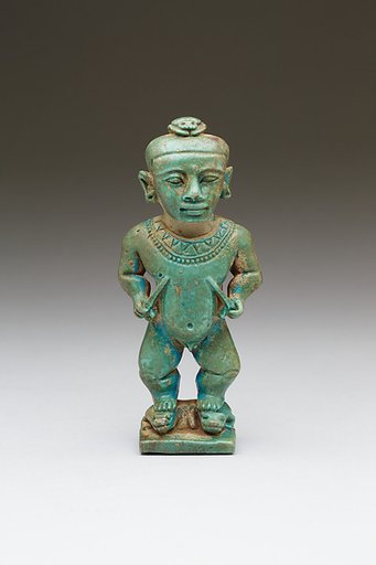 Pataikos Amulet with seal on base