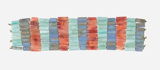 Bracelet of cylindrical beads