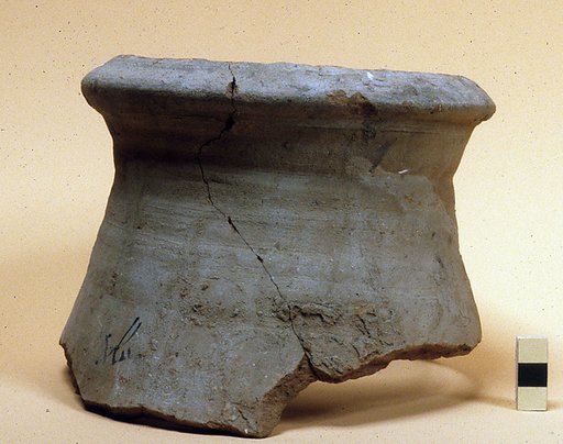 Pot fragment inscribed with the name Hori