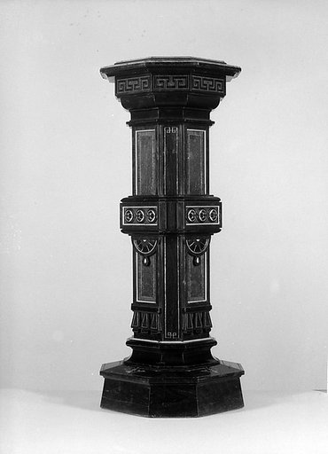 Pedestal